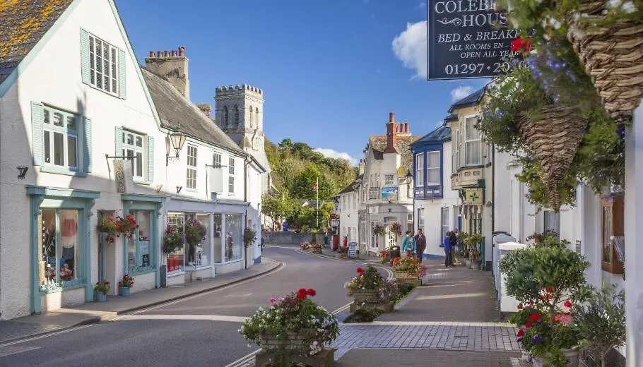 Cathedral Penthouse - Opulent, Elegant With Terrace Views Over Majestic Exeter 0*,