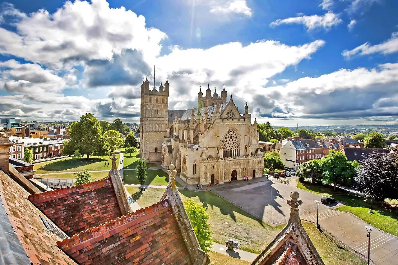 Cathedral Penthouse - Opulent, Elegant With Terrace Views Over Majestic Exeter