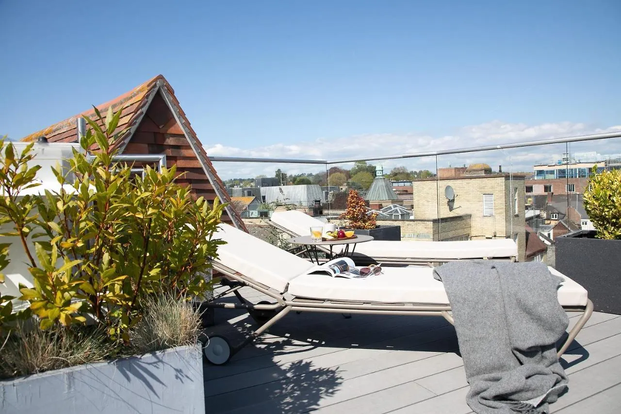 Apartment Cathedral Penthouse - Opulent, Elegant With Terrace Views Over Majestic Exeter